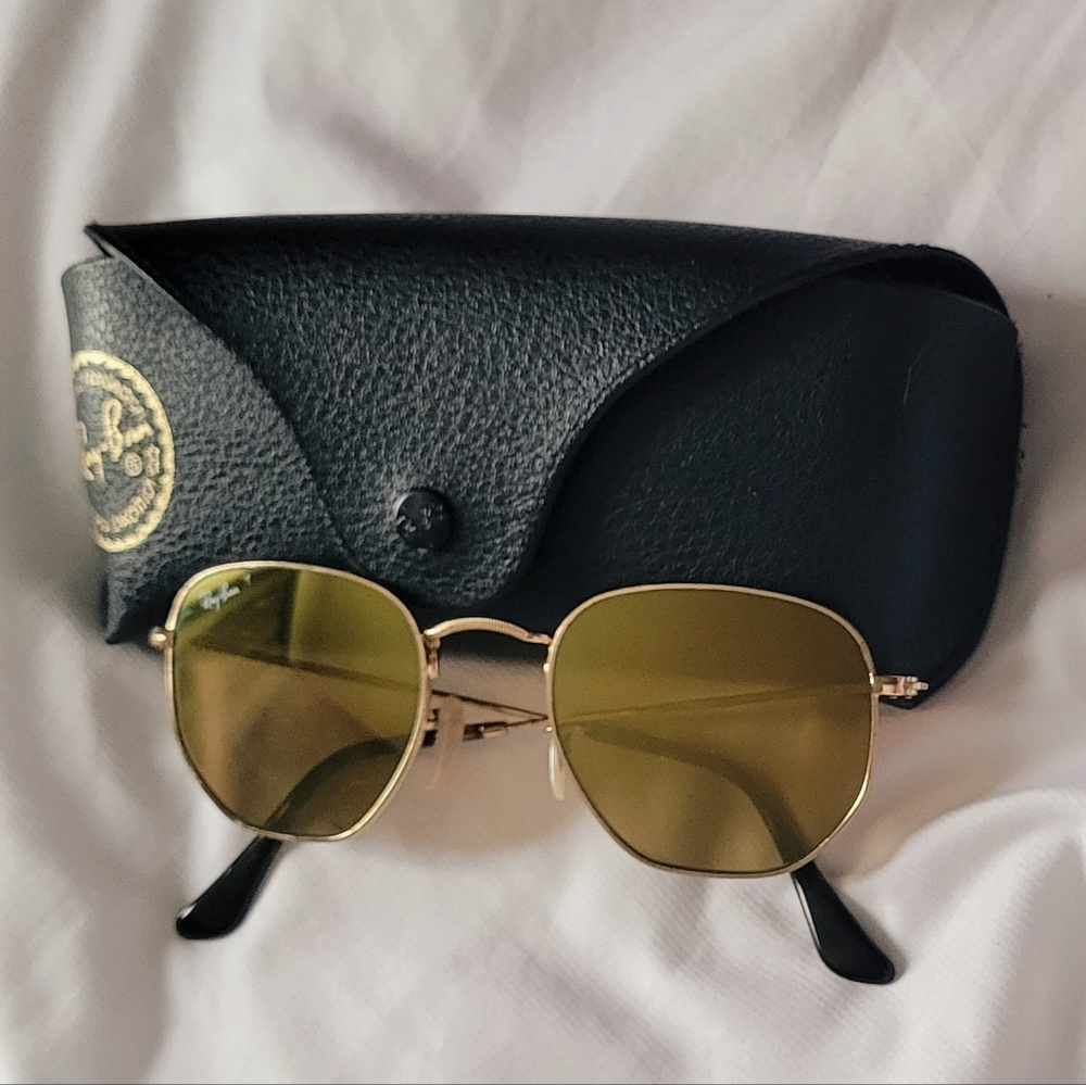 Ray-Ban Hexagonal Flat Sunglasses
